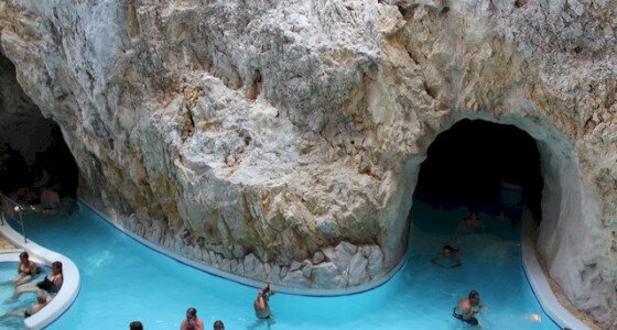 6 tips – where to take a trip this spring with family