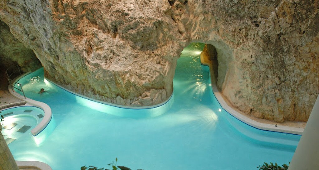 Cave Bath**** Miskolctapolca