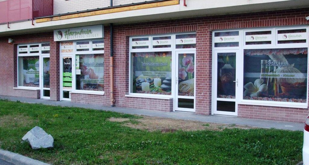 Masszázs a Harmónia Egészség Szigetben