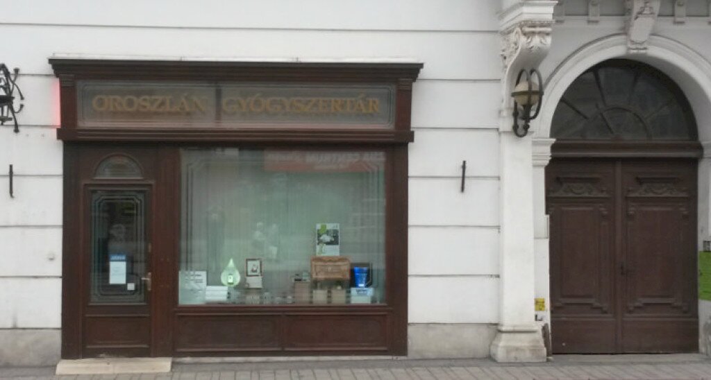 Oroszlán Gyógyszertár