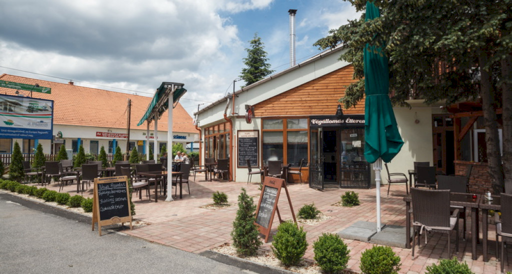 Végállomás Bistorant Bistro & Restaurant
